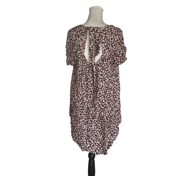 VICI Small Black & Pink Floral Dress With Open Tie Back NWT Oversized Relaxed - Picture 2 of 12